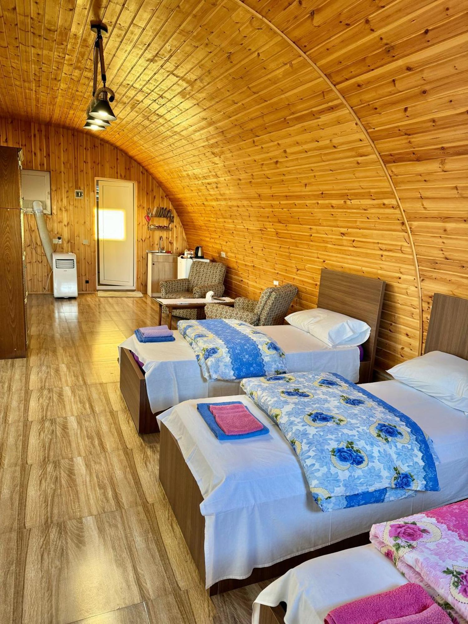 Guest House Amo Kutaisi Eksteriør bilde